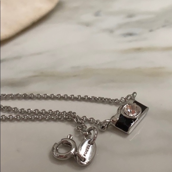 Fossil Small Camera Necklace New Never Worn - Picture 2 of 5